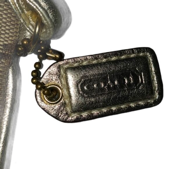 Coach Mini - Picture 4 of 6